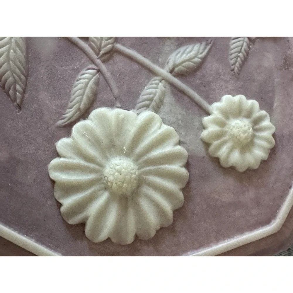 VTG Soapstone Embossed Jewelry Music Box USA Working Blush Pink Octagon
